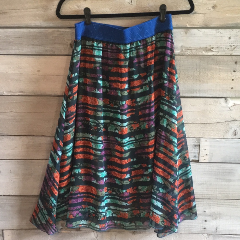 LuLaRoe Lola